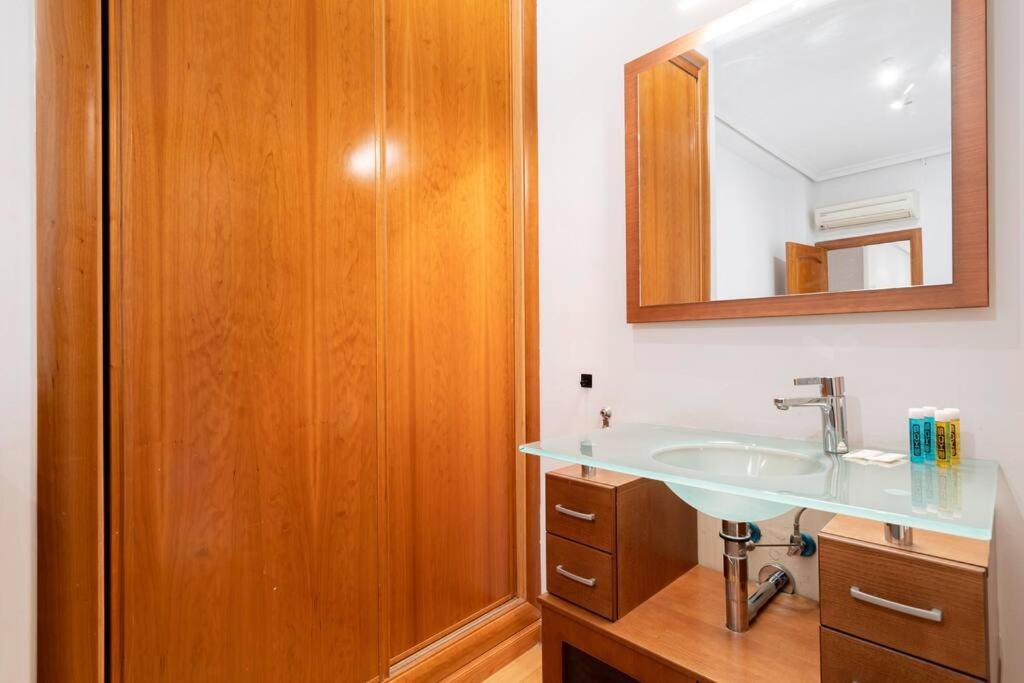 Flat In Barrio De Las Letras / Cervantes20 Madrid Eksteriør billede
